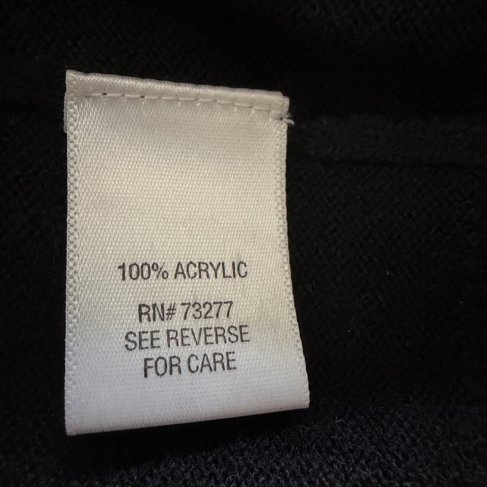 4 with π for $15 Croft&Barrow Button up cardigan - Picture 7 of 8